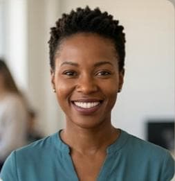 Portrait of Maya Thornton